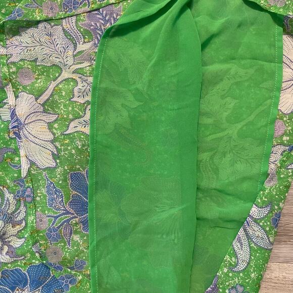 Joie Green Pleat Femme Floral Blouse Cap Sleeves Ruffle Crew Neck size XL - Picture 12 of 13